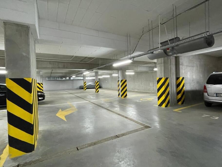 Art Marina Nad Rzeka Z Bezplatnym Parkingiem Apartament *